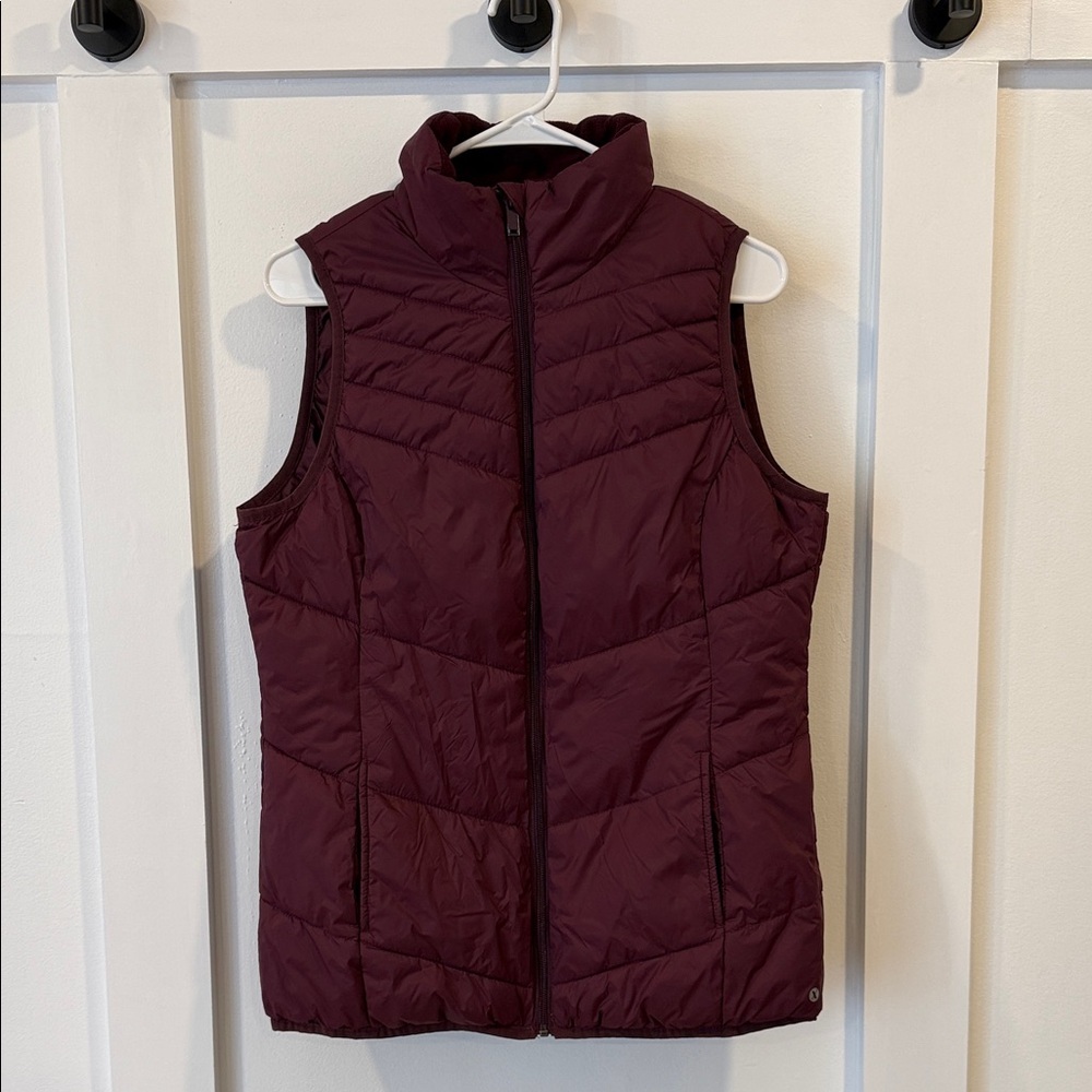 XERSION Women's plum quilted puffer Vest